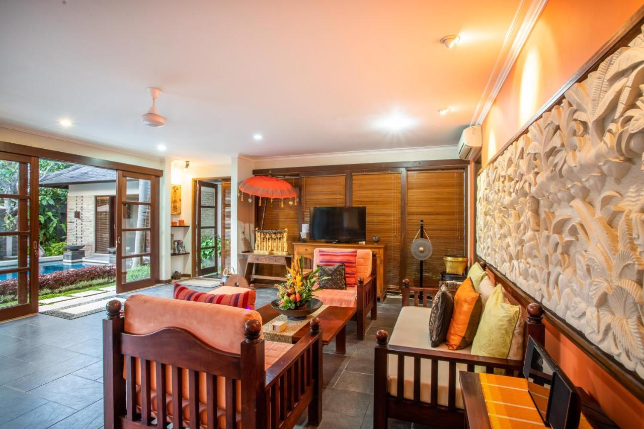 Villa Saffron Seminyak Kültér fotó